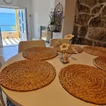 Linda
